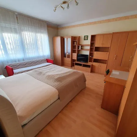Apartment M - Info Park Budapest